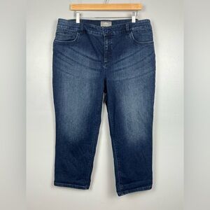 Chico’s So Slimming medium whiskered wash cropped length denim jeans, XL/16.
